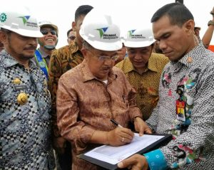 Wapres JK Harap New Port Makassar Beroperasi Tahun Depan