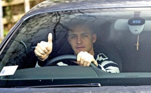Sanchez Tinggalkan Latihan Arsenal Menuju Manchester