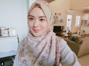 Intip Foto Cantik Ayana Jihye Moon di Instagram, Masuk Islam dan Berhijab