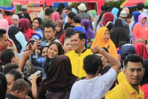 Usai Senam, NH Blusukan ke Pedagang di Losari