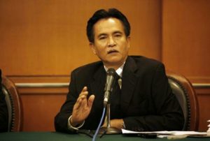 Dizalimi, Yusril: Kebenaran Akan Tegak dan Kebatilan Akan Runtuh