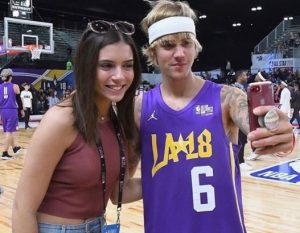 Minta Foto, HP Komika Kemal Pahlevi Ditabok Justin Bieber