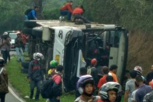 Laka Maut di Tanjakan Emen Renggut 26 Jiwa, Berikut Daftar Nama Korban Luka!