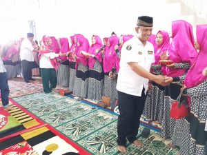 Kesenian Qasidah Sambut BARAKKA  di Desa Lauwa