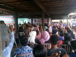 Lanjutkan Sosialisasi, Warga di Pelosok Antusias Dengar Komitmen PAMMASE Majukan Wajo
