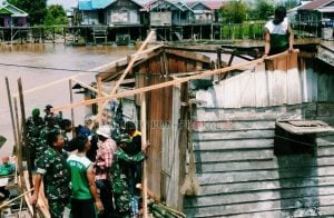 Warga Panik, Rumah Bergetar dan Atap Berterbangan