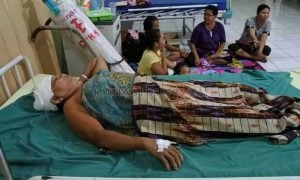Kasian, Nenek Dipukul Cucunya Sampai Kepala Bocor