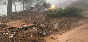 Waspada! Jalur Puncak Bogor Dikepung Longsor, Ini Foto-fotonya…