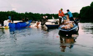 Tabrak Pohon, Kapal Nyaris Tenggelam