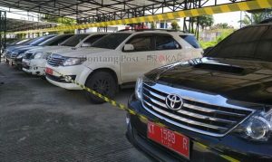 Keasikan Dengan Mobil Dinas, Sejumlah Anggota Dewan Belum Mau Kembalikan