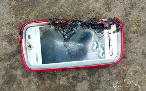 Remaja India Tewas saat Terima Telepon Sambil Di-cas
