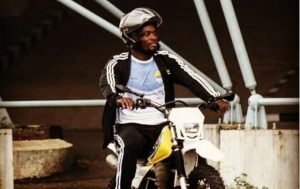 Michael Essien Naik Trail Keliling GLBA ala Dilan