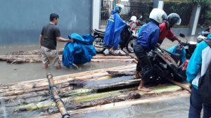 Bajir Rendam Gowa dan Luwu, Di Gowa Setinggi Leher, Di Luwu Setinggi Kaki