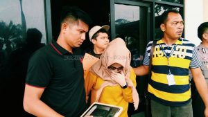 Si Cantik Tertangkap dengan 1 Kg Sabu-sabu