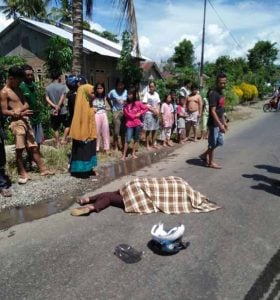 Rem Mendadak Hindari Lubang, Mahasiswi Tewas Terlindas Pick Up