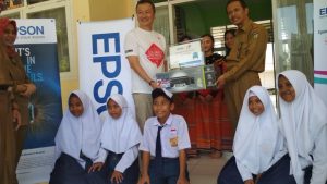 Demi Pemerataan Teknologi di Sekolah, Epson Donasi Printer Seri L 360