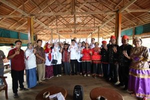 Sempat Dirayu Kandidat Lain, Pemangku Adat Mokole dan 12 Anak Suku Pilih IYL-Cakka