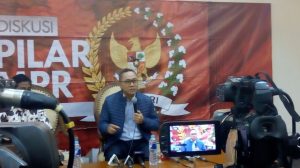 Ketua MPR Sarankan Kelompok #2019 Ganti Presiden dan Lanjutkan Foto Bareng