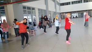 Bangun Semangat Kebersamaan UNIFA-NITRO Gelar Senam Bersama