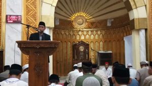 Terjadwal Sejak Dulu, Amran Mahmud Ceramah Tarwih di Masjid Raya