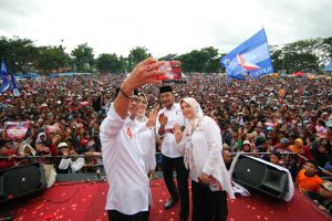 Lautan Manusia di Selfie IYL-Cakka