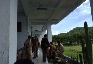 TPP Dinas Lain Sudah Dibayar, Ratusan PNS Distan Luwu Demo