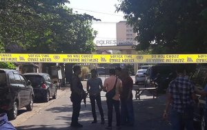 Ledakan di Polrestabes Surabaya, Seluruh Polisi Dievakuasi