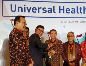 Kesehatan Gratis Bupati Selayar Diganjar Penghargaan dari Presiden