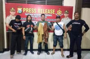 Waduh… Tak Hanya Jadi Maling Beras, PNS Curi Ponsel Milik Tukang Parkir