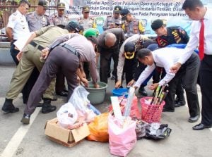 1.300 Petasan dan Mercon Hasil Cipkon Dimusnahkan 