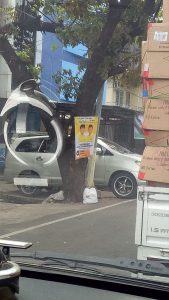 Setelah NA-ASS, Giliran Banner Bergambar NH-Aziz Marak Terpasang di Makassar