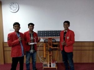 Mahasiswa Unhas Ubah Sampah Plastik Jadi BBM Tenaga Surya