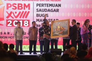 JK Buka PSBM XVIII, Alwi Hamu Raih Penghargaan Livetime Achievement Award