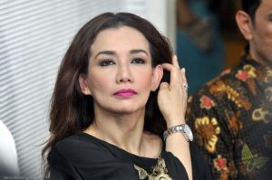 Respon Reza Artamevia Saat Keluarga Calon Besan Banggakan Gelar Haji