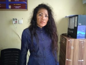 Pura-pura Antar Calon Jemaah Haji, Wanita Paruh Baya Ini Malah Kedapan Curi Gawai