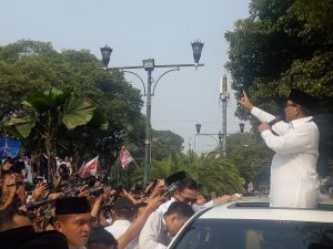 Buruh Jalan Kaki dari Surabaya, Prabowo: Saya Berjuang untuk Kalian