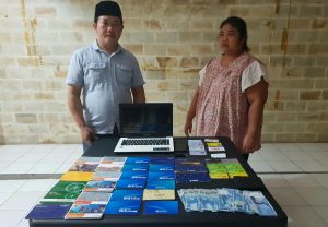 Sepasang Kekasih Terlibat Penipuan, Polisi Sita Puluhan Buku Rekening