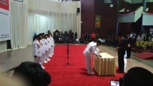 Hemat Ongkos, Gubernur Sulsel Lantik Bupati dan Walikota di Kampus