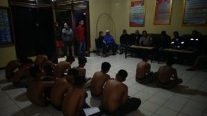 Hendak Tawuran, Belasan Remaja Tanggung Digulung Polisi