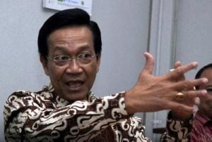 Sri Sultan HB X Buka Suara Atas Pernyataan Ade Armando, Henri Subiakto: Beranikah PSI dan Prabowo-Gibran Ubah UU Keistimewaan DIY?