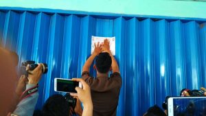 Rumah Karaoke Lyrics di Makassar Disegel Satpol PP, Ini Penyebabnya