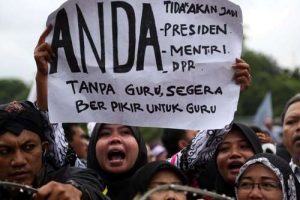 Jokowi Dinilai Tak Realisasikan Janji, Honorer: Kini Beri Kesempatan Prabowo
