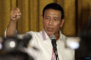 Laode Ida: Pak Jokowi, Jangan Pakai Wiranto Lagi