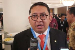 Dinilai Gagal Urus e-KTP, Fadli Zon Desak Mendagri Mundur