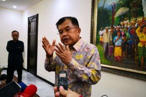 Airlangga dan Bamsoet Sowan ke JK, Pesannya Golkar Tak Boleh Gaduh