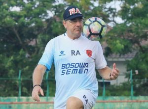 Begini Cara Robert Lindungi Pemain PSM dari Pengaturan Skor