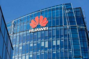 Raksasa Elektronik Jepang Ikut Hukum Huawei