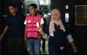 Kejati Sulsel Jebloskan Tersangka Lampu Jalan Polman ke Lapas Makassar