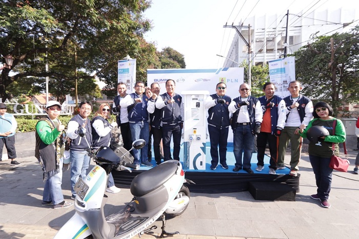 Sukseskan Langit Biru, BSN dan Jateng Gelar E-Bike Ride