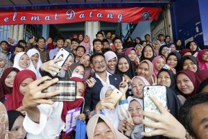 Foto: Beri Kuliah Umum di Unismuh Makassar, Menteri Pertanian Disambut Meriah